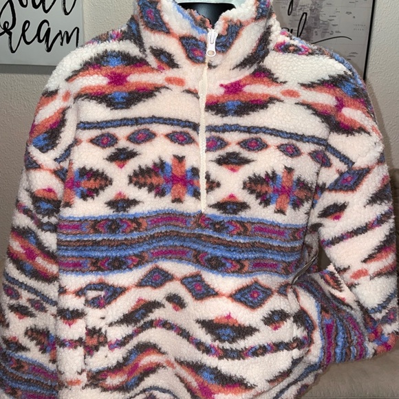 Altar’d State Sherpa Pullover - Picture 2 of 6